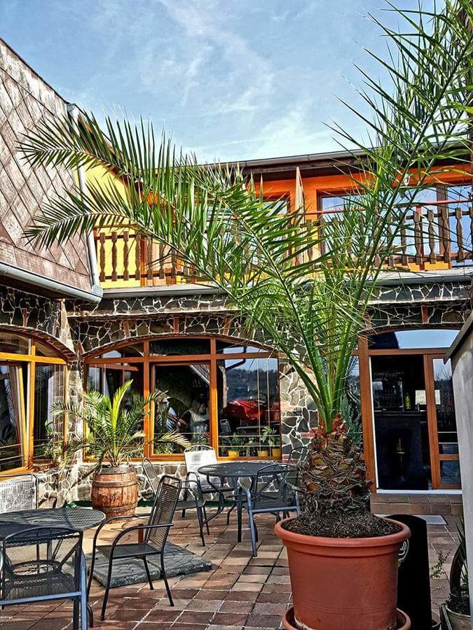 Motel Podkova Klobouky u Brna Bagian luar foto